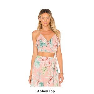 REVOLVE NWOT Abbey crop top sz S